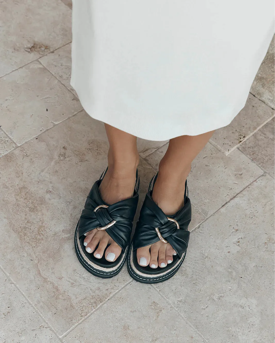 AMBROSE SLIDE - BLACK
