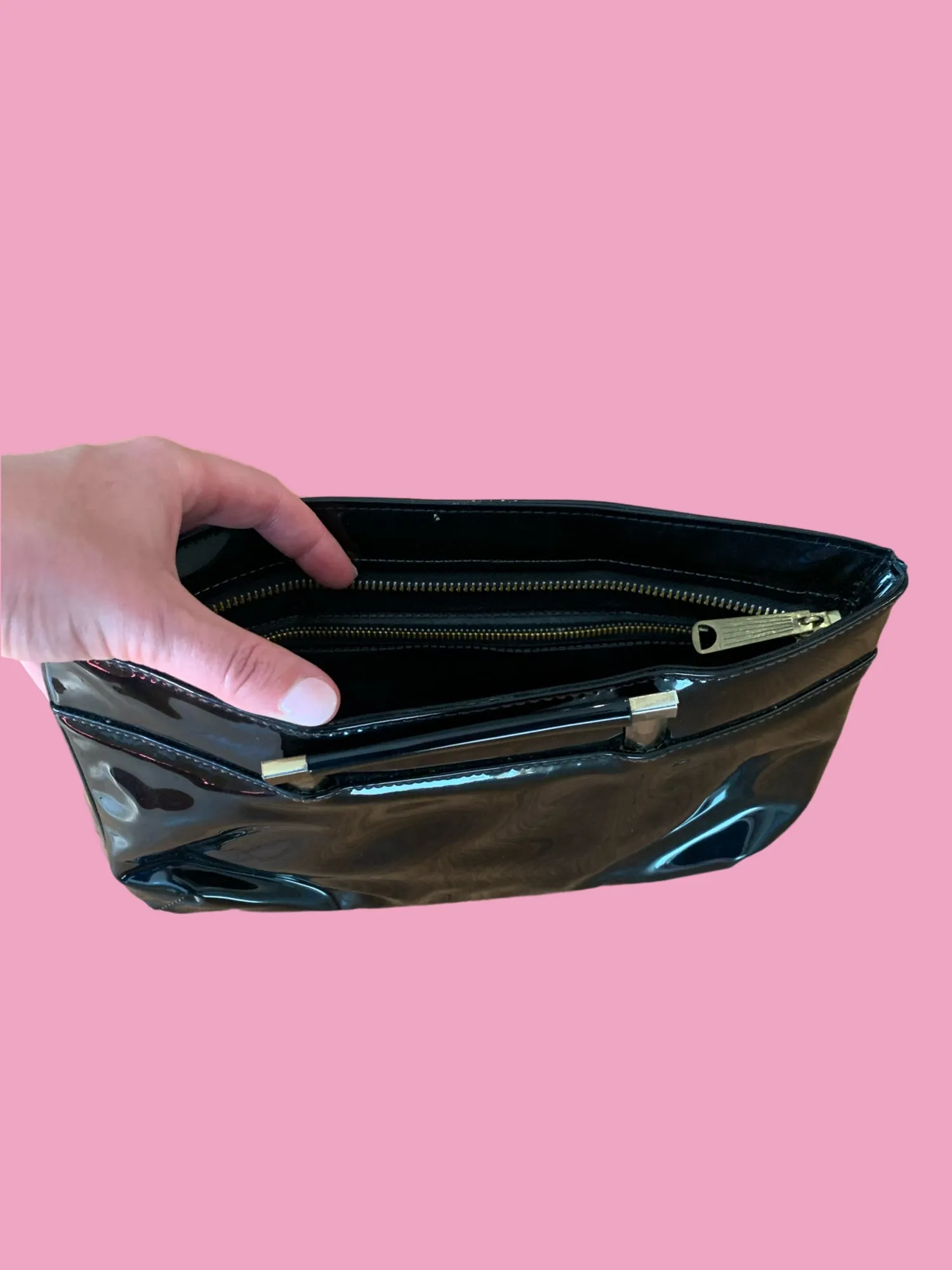 Black Adjustable Clutch