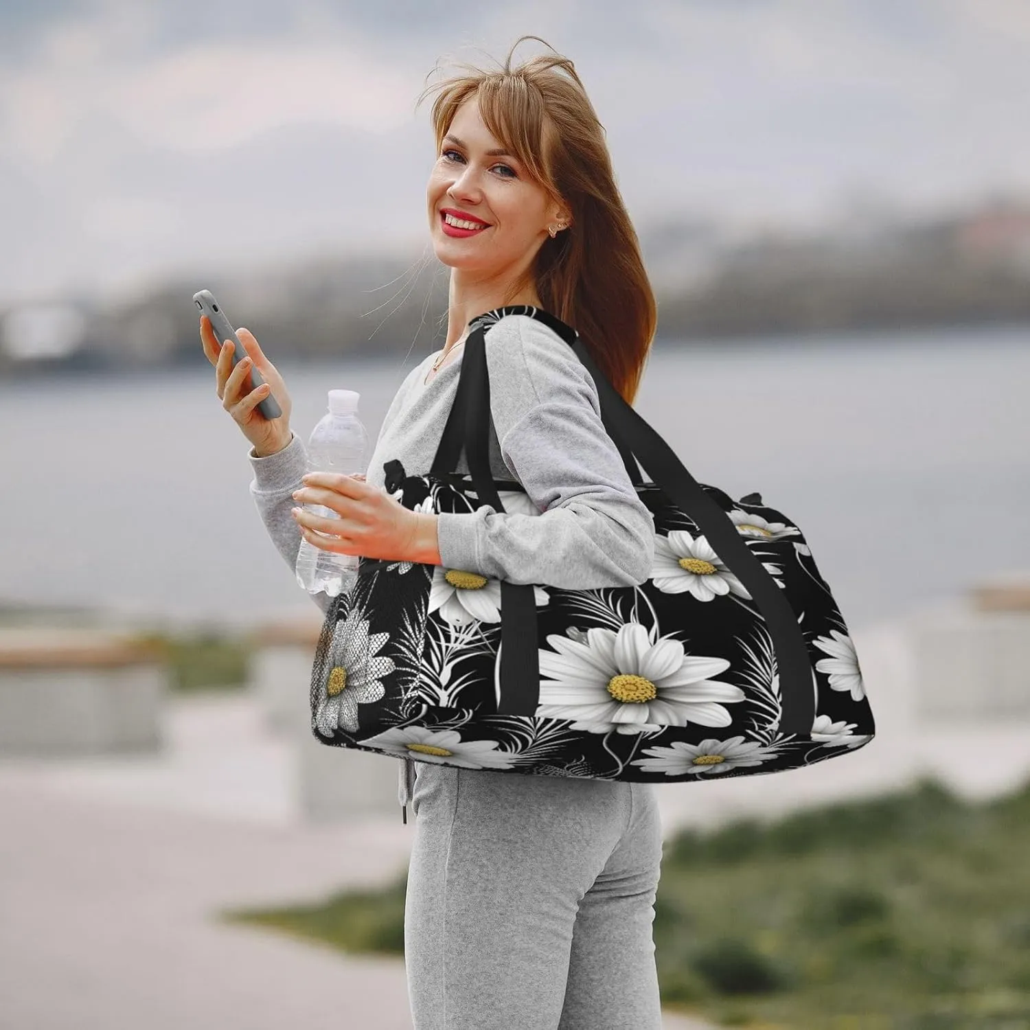 Daisy Flower Black Travel Duffel Bag with Strap Multi Pockets Sports Bag Handbag Large Shoulder Bag for Gym Weekend Fitness Camping