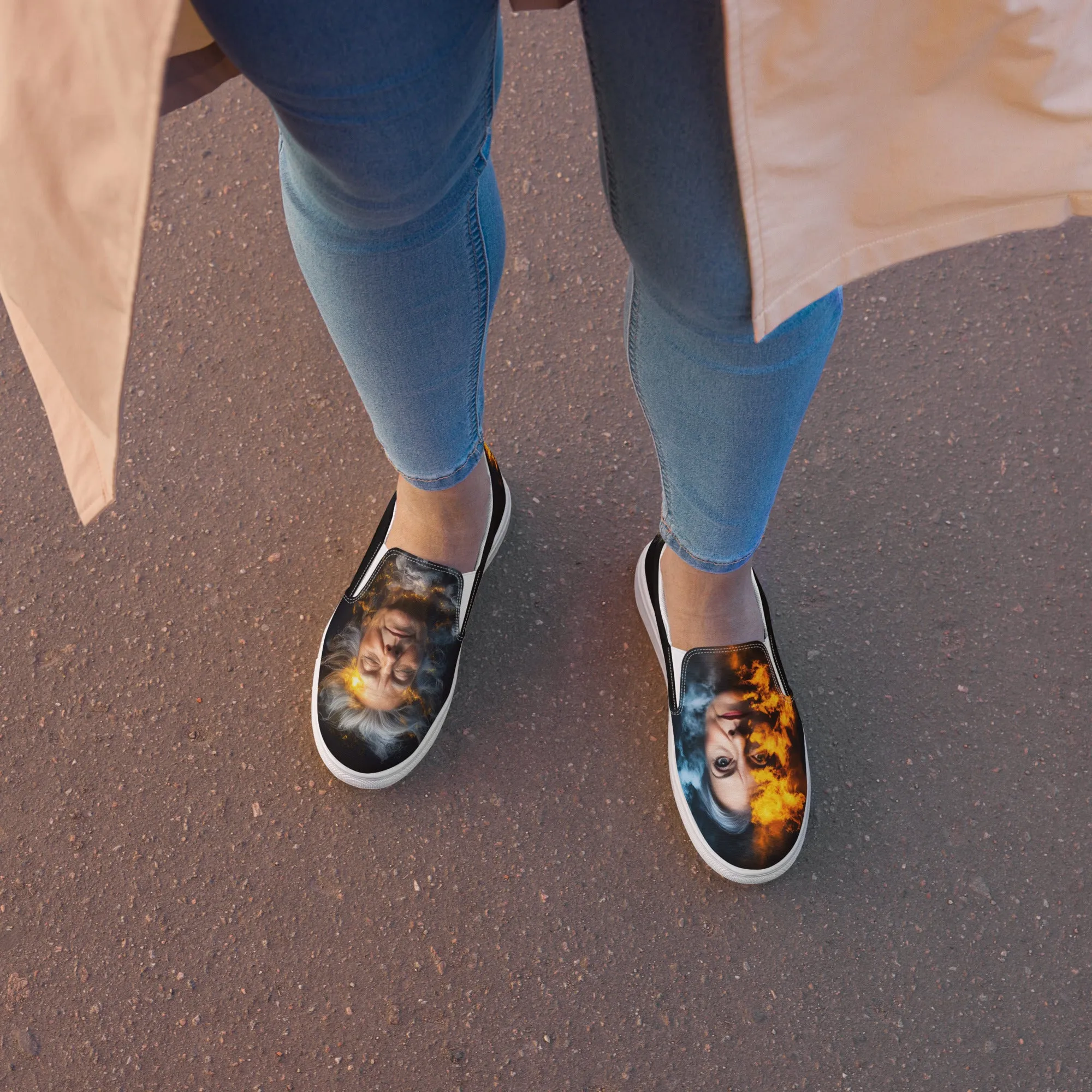 Fiery Beauty Women’s slip-on canvas shoes