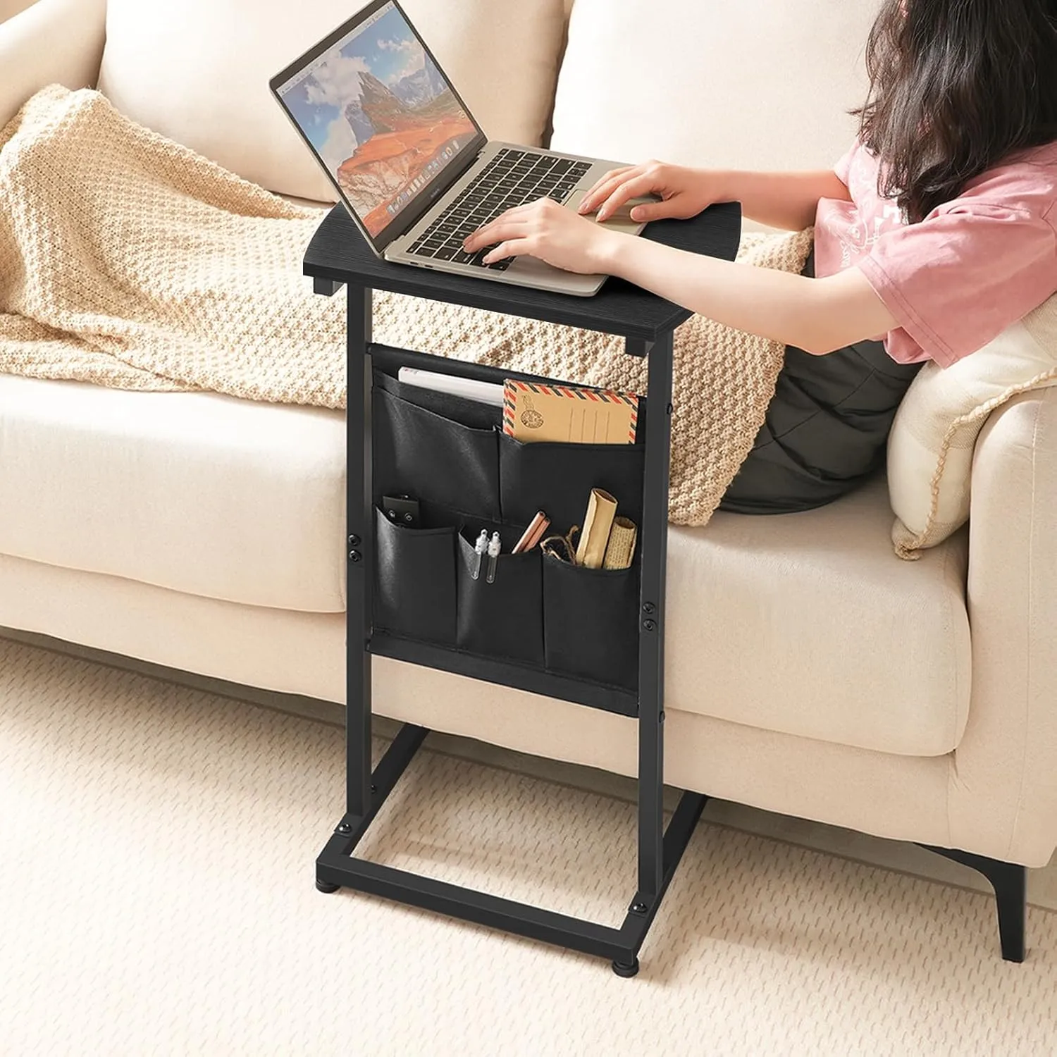 HOOBRO C Shaped End Table Set of 2, Small Side Table for Couch with Storage Bag, Slide Under Sofa, TV Tray for Small Place, Sturdy Frame, Living Room, Bedroom, Black BB40SFP201