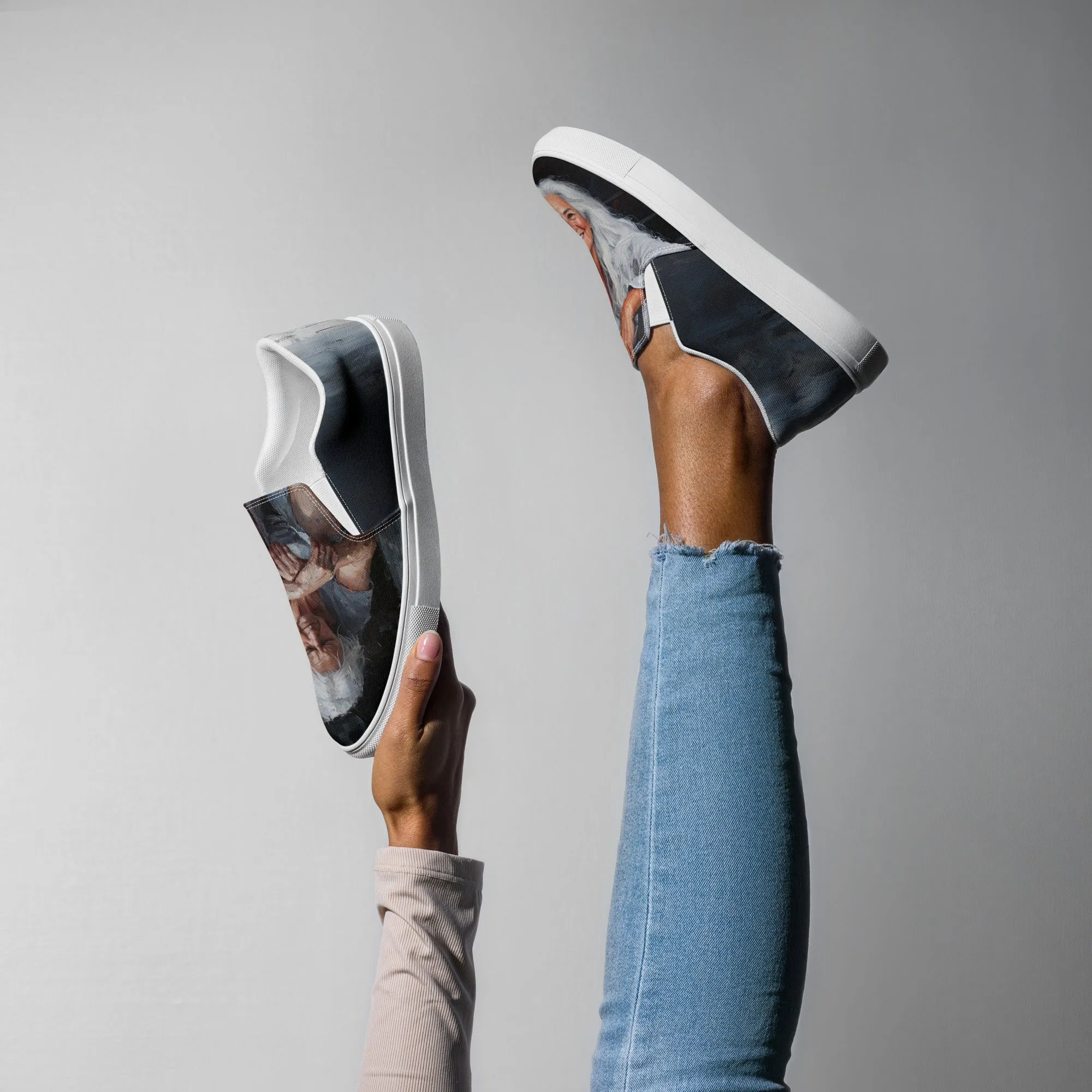 Joyful Sorrow Women’s slip-on canvas shoes