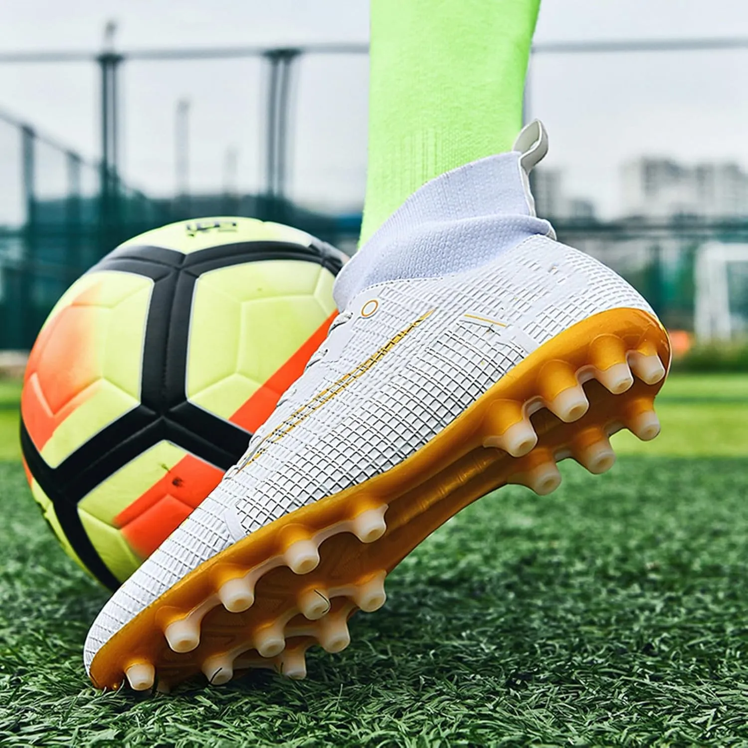 Kids Soccer Cleats,Unisex Football Shoes Outdoor,High-Top Boys Girls Athletic Soccer Shoes