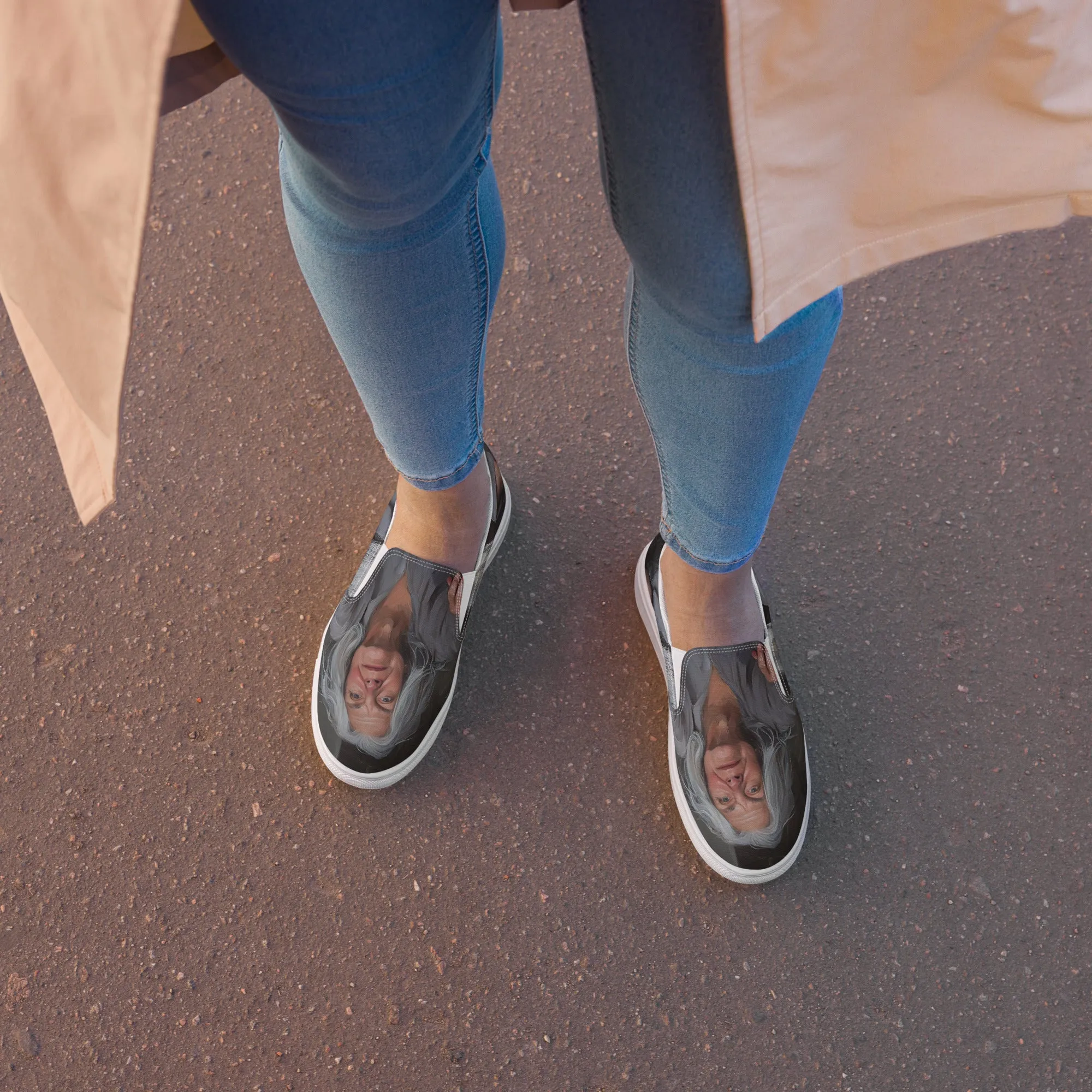 Silent Joy Women’s slip-on canvas shoes
