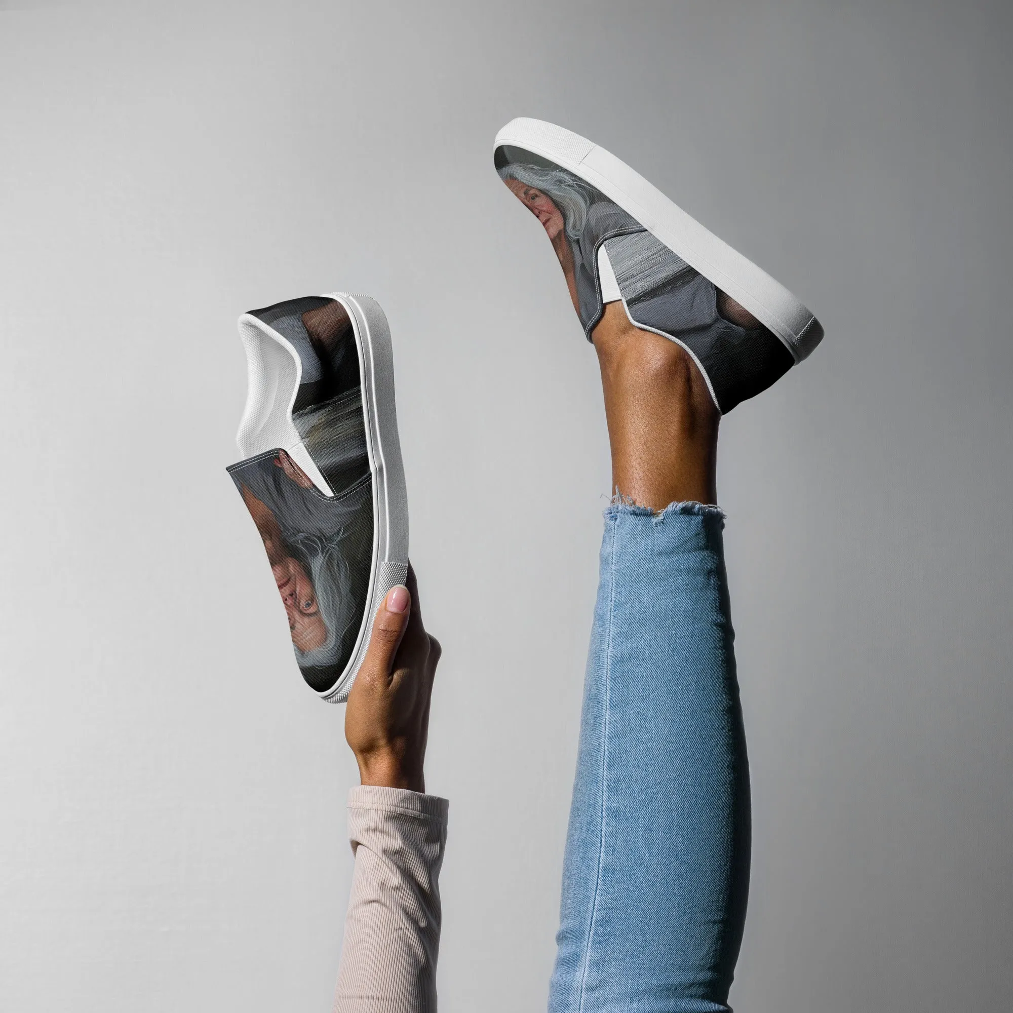 Silent Joy Women’s slip-on canvas shoes