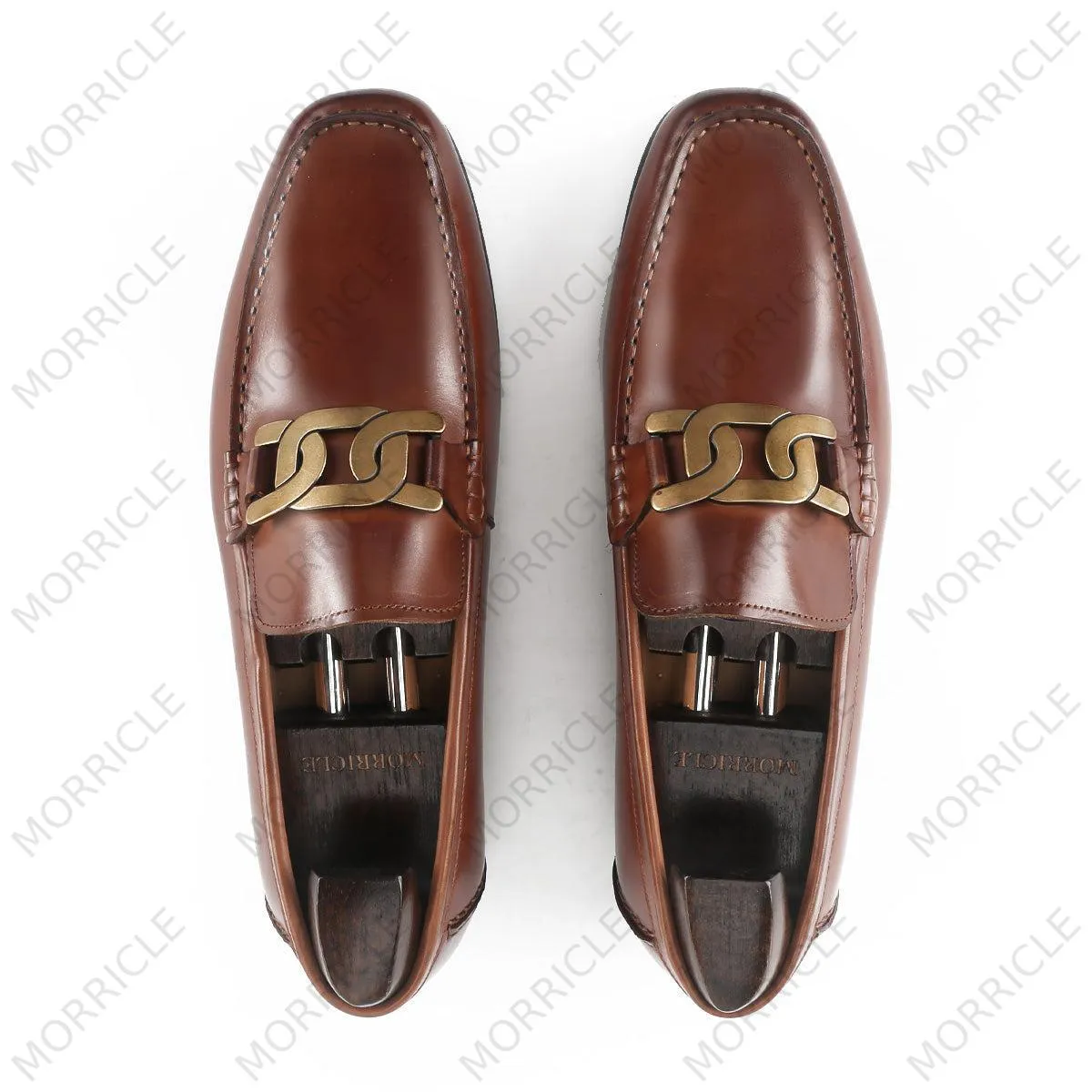 Timeless Flat Loafers with Metal Accessory