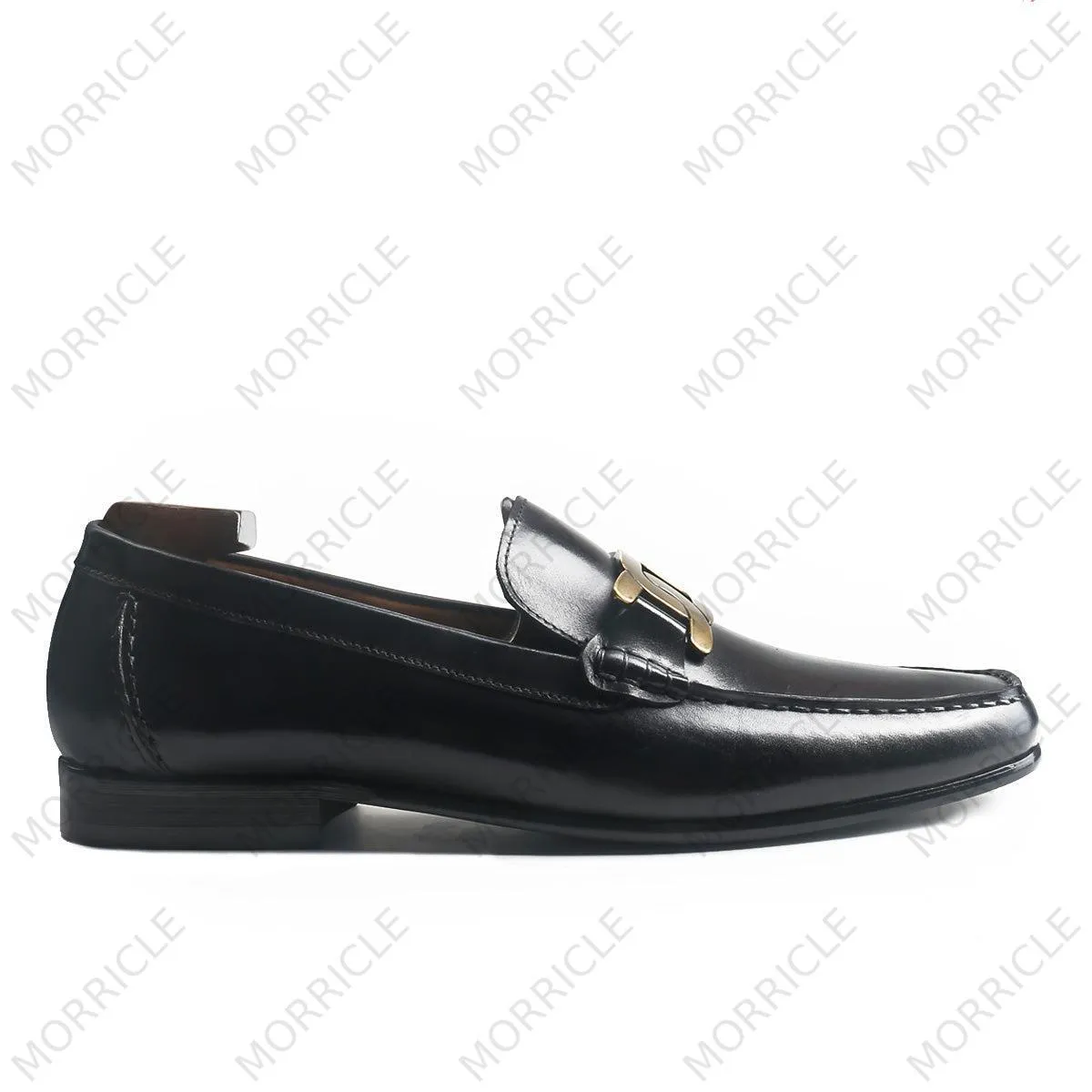 Timeless Flat Loafers with Metal Accessory