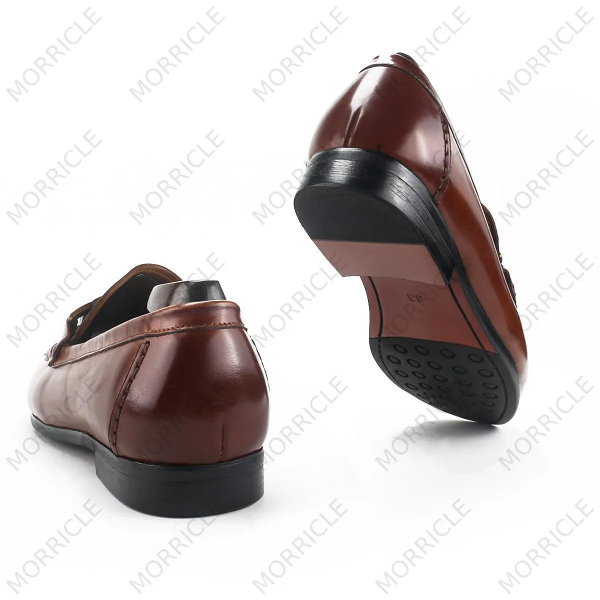 Timeless Flat Loafers with Metal Accessory
