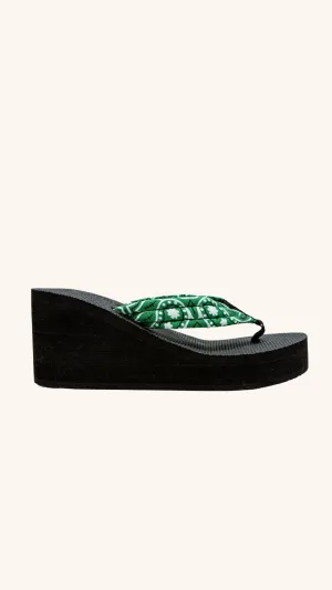 Tong Platform Green Bandana