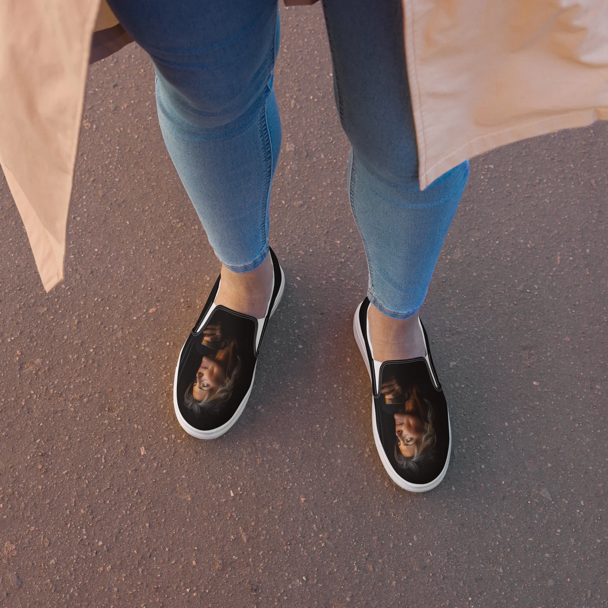 Unspoken Beauty Women’s slip-on canvas shoes
