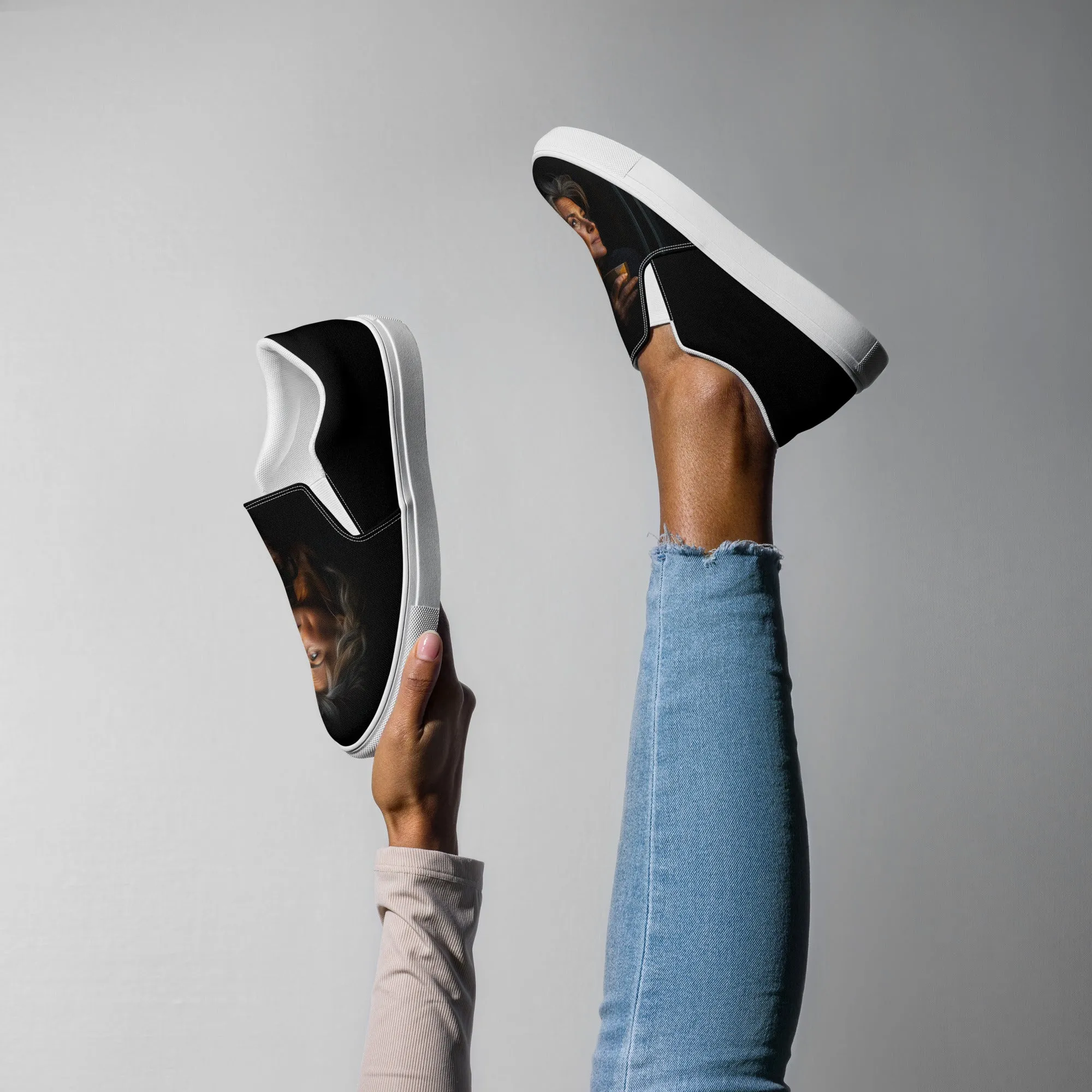 Unspoken Beauty Women’s slip-on canvas shoes