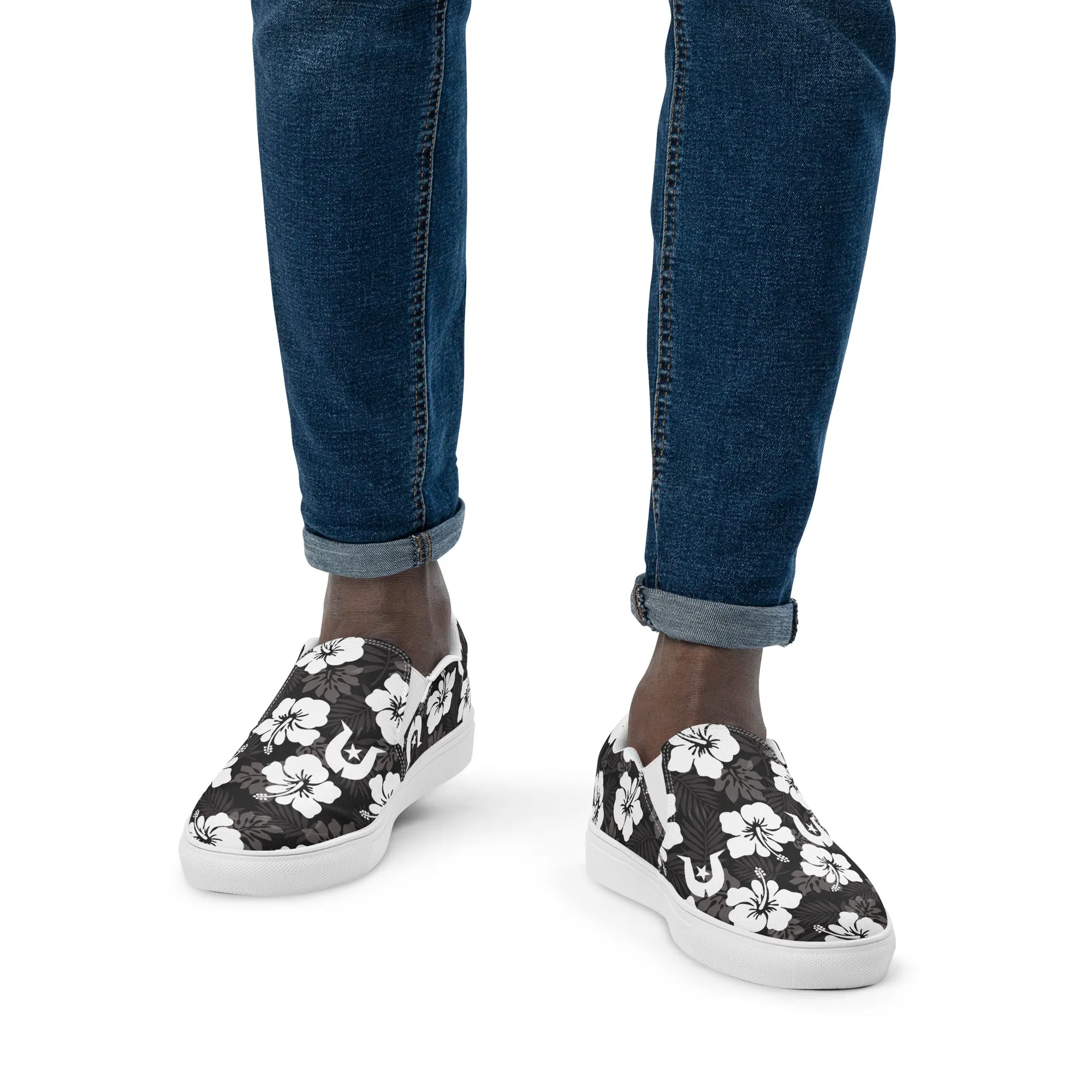 White Hibiscus and Dhari (Black) on Men’s slip-on canvas shoes