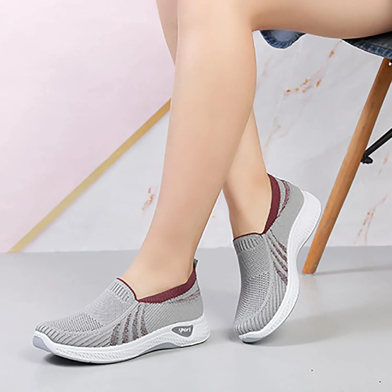 Women's Running Shoes Ultra Lightweight Breathable Walking Shoes Non Slip Athletic Sneakers Mesh Workout Casual Sports Shoes