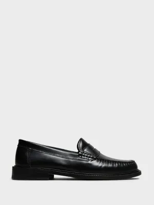 Yardee Mocassin Loafers in Black