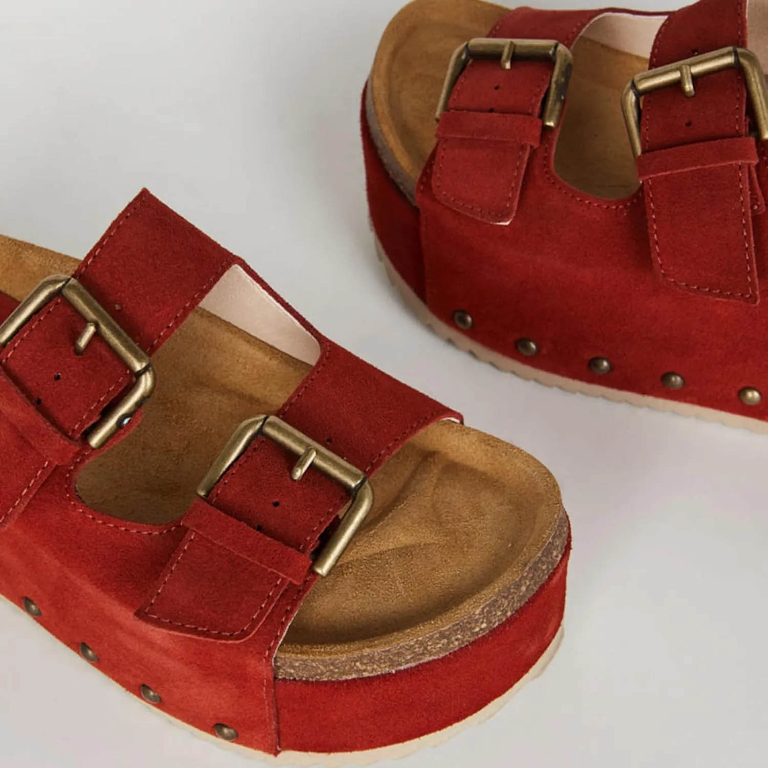 Yishaweiqi Women's Suede Platform Sandals Comfortable Cork Footbed Studded Flatform Sandals Adjustable Buckle Straps Flat Clogs Slide Sandals